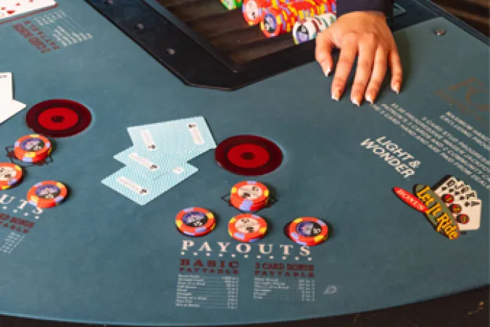 Let it Ride Poker at Foxwoods Resort Casino