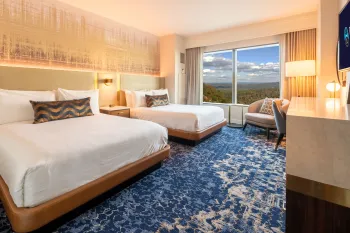 Fox Tower Deluxe Queens