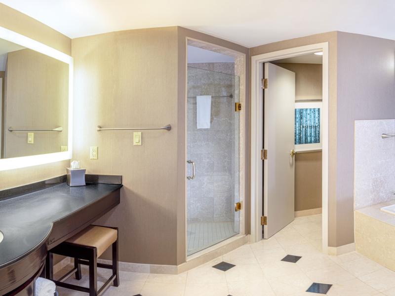 Grand Pequot Tower One Bedroom Suite